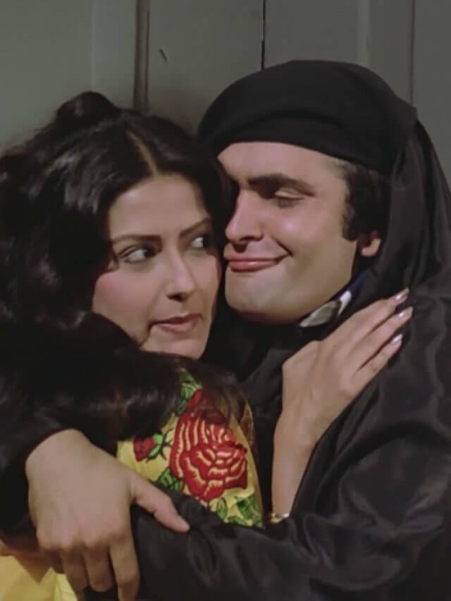 “अमिताभ बच्चन को देखकर दया आती है,” एक्ट्रेस ने किया खुलासा—वो थीं विनोद खन्ना की दीवानी, बोलीं- राजेश खन्ना को चापलूसों का सहारा चाहिए था।