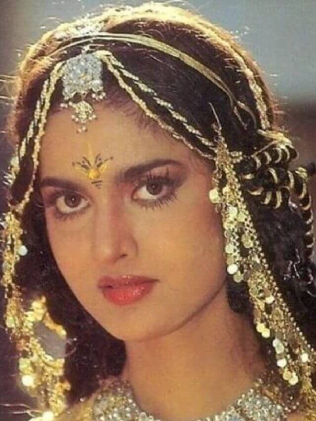 “टीवी की मशहूर चंद्रकांता अब कहां हैं और कैसी हैं उनकी ज़िंदगी? बॉलीवुड से दूरी बना चुकी हैं और अब एक नए रास्ते पर चल पड़ी हैं।”