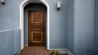 घर के इस कोने को हमेशा रखें साफ, बना रहेगा सकारात्मक ऊर्जा का वास, दूर होगी आर्थिक तंगी