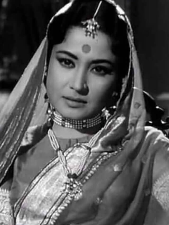 “अनाथालय में छोड़ी गई वो एक्ट्रेस, जिसने एक शादीशुदा आदमी से की तीसरी शादी, धर्मेंद्र से था बेपनाह इश्क़।”