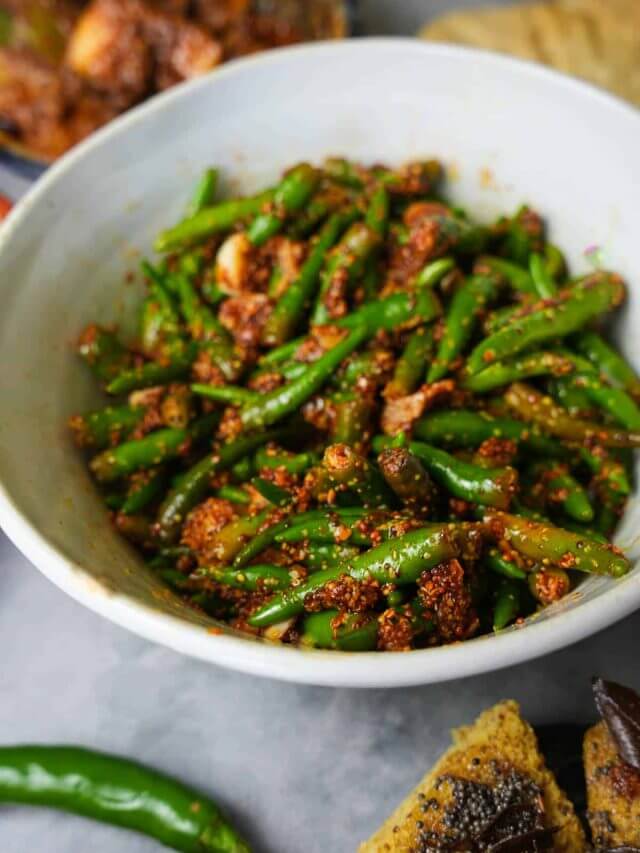 Mirch Achar Recipe:  पुराने तरीके से अचार बनाएं दादी-नानी के ख़ास नुस्खे से तैयार करें तीखा और चटपटा अचार जो महीनों तक खराब नहीं होगा