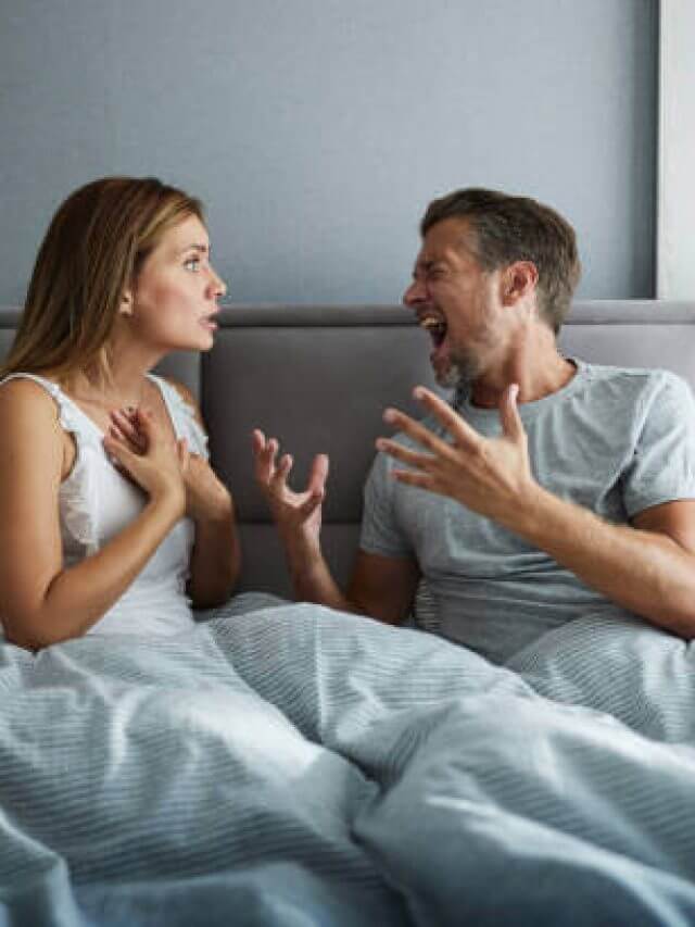 रिश्ते बचाने के लिए इन 8 बातों से बचें – जानिए क्या न कहें पार्टनर से
