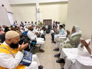 हज यात्रा से लौटे 160 यात्री, भोपाल एयरपोर्ट पर भव्य स्वागत