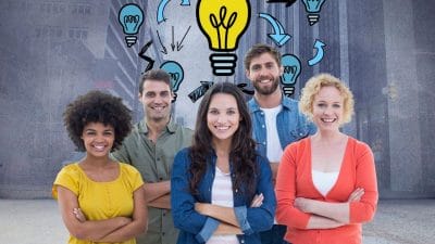 Small Talk में माहिर बनने के 3 अनसुने हुनर, जो हर स्मार्ट इंसान को जानने चाहिए