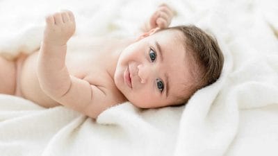 बच्चों का भाग्य बदल देंगे ये 7 नाम, जानें इनके खूबसूरत अर्थ