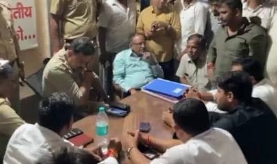 होटल में मारपीट के आरोपियों को छुड़ाने थाने पर पूर्व विधायक का 8 घंटे धरना, पुलिस ने कहा- कानून से ऊपर कोई नहीं