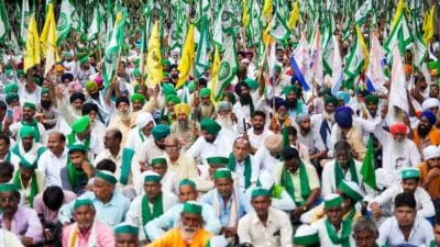 Delhi News: दिल्ली में किसानों की बड़ी जुटान, MSP और केस वापसी की मांग जोरों पर