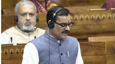 वीडी शर्मा के किसानों से जुड़े सवालों पर कृषि मंत्री का जवाब, “ये सरकार कृषि भवन से नहीं खेतों से चलेगी”, की ये बड़ी घोषणा