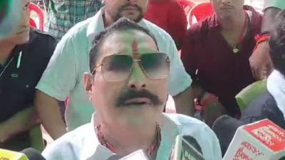 बेऊर जेल से बाहर आए अनंत सिंह, जेडीयू से चुनाव लड़ने का किया ऐलान