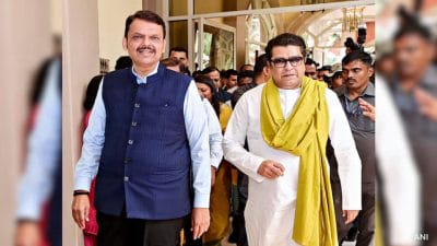 राज ठाकरे ने देवेंद्र फडणवीस से की मुलाकात, महाराष्ट्र की सियासत गरमाई; दोनों के बीच क्या हुई बातचीत