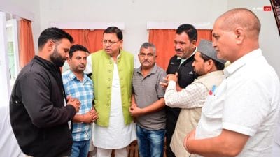 सीएम धामी ने किया हवाई निरीक्षण, प्रभावितों से मुलाकात कर दिया भरोसा