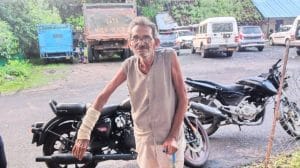 खेत में खड़ी फसल पर भैंस चराने से रोका, पड़ोसियों ने 80 साल के बुजुर्ग को डंडे से पीटा, पुलिस में मामला दर्ज