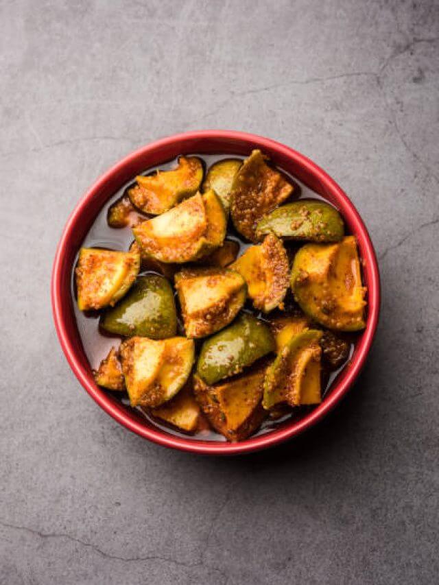 Tips And Tricks: दादी-नानी के खास घरेलू उपाय अपनाएं अचार का स्वाद लंबे समय तक बनाए रखें और खराब होने की चिंता दूर करें