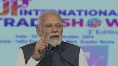 ग्रेटर नोएडा में पीएम मोदी ने यूपी इंटरनेशनल ट्रेड शो 2025 का उद्घाटन किया, आत्मनिर्भर भारत पर जोर