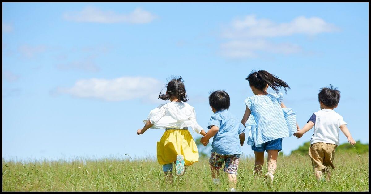 खंडवा में खोए-बिछड़े बच्चों के लिए ठिकाना नहीं – बाल खंडवा कल्याण समिति दर-दर, आदिम जाति विभाग ने भी किया इनकार