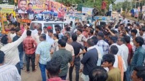 सोयाबीन की सही कीमत नहीं मिलने से फूटा किसानों का गुस्सा, हाईवे पर किया चक्का जाम, सरकार से की ये मांग