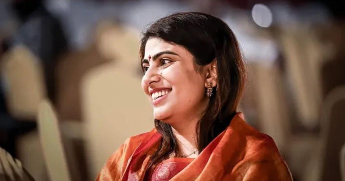 गुजरात Rivaba Jadeja