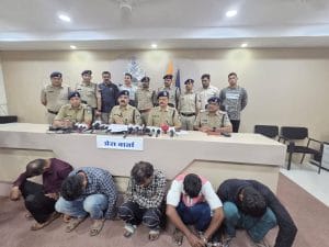 मध्यप्रदेश पुलिस ने किया अंतर्राज्यीय चोर गिरोहों का पर्दाफाश, जेवर सहित 31.5 लाख की संपत्ति बरामद
