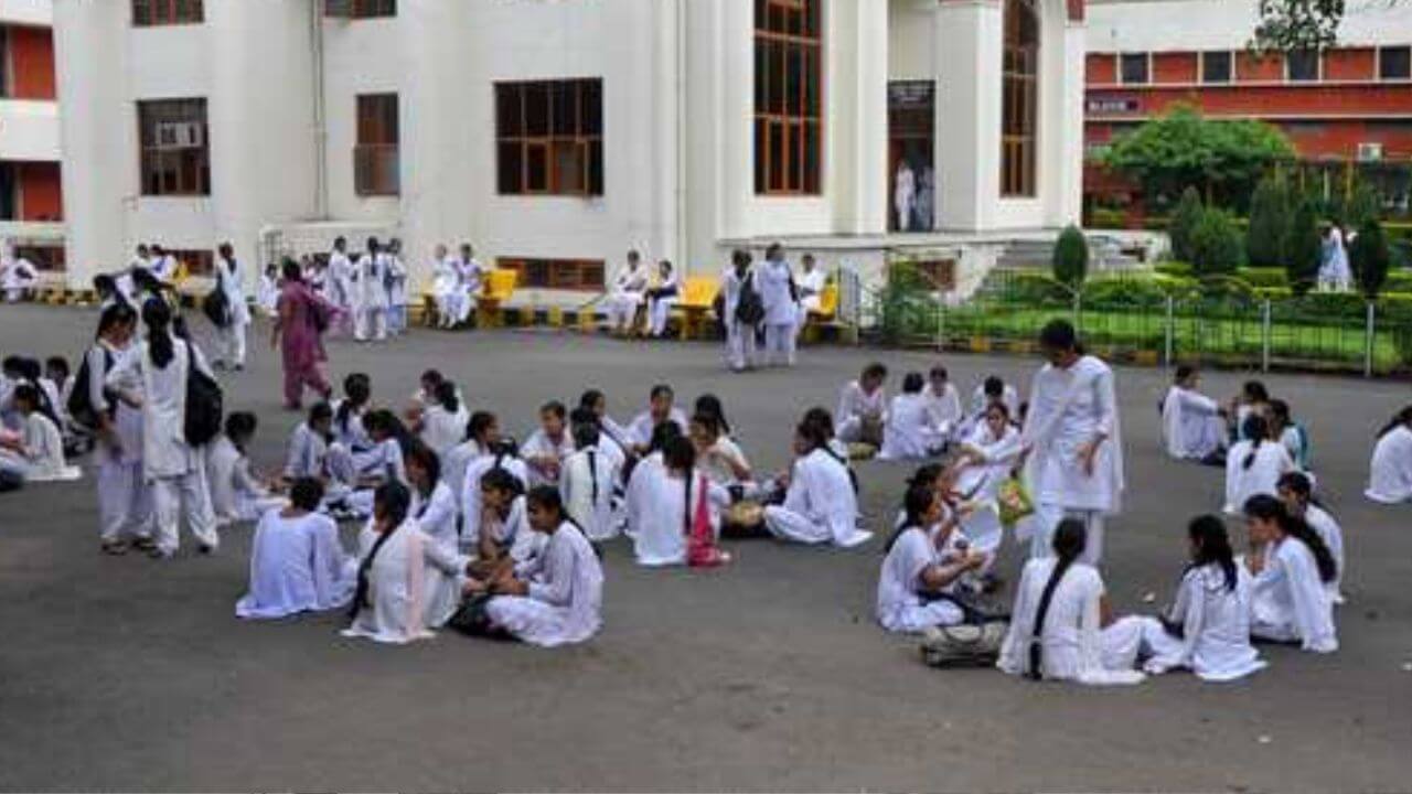 निजी मेडिकल कॉलेजों की मनमानी पर सख्ती, तय शुल्क से अधिक वसूली पर कॉलेज की संबद्धता होगी रद्द