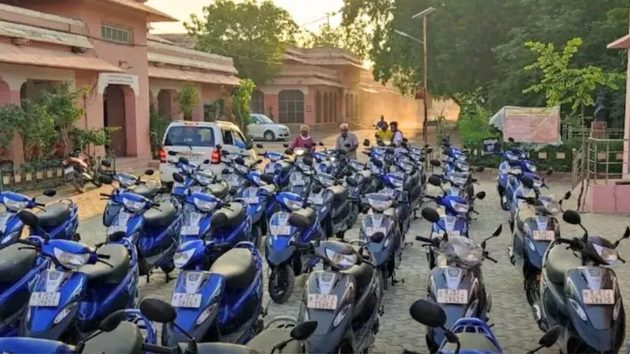 भजनलाल सरकार ने बढ़ाया स्कूटी योजना का दायरा, अब हर साल 4240 बालिकाओं को मिलेगा लाभ