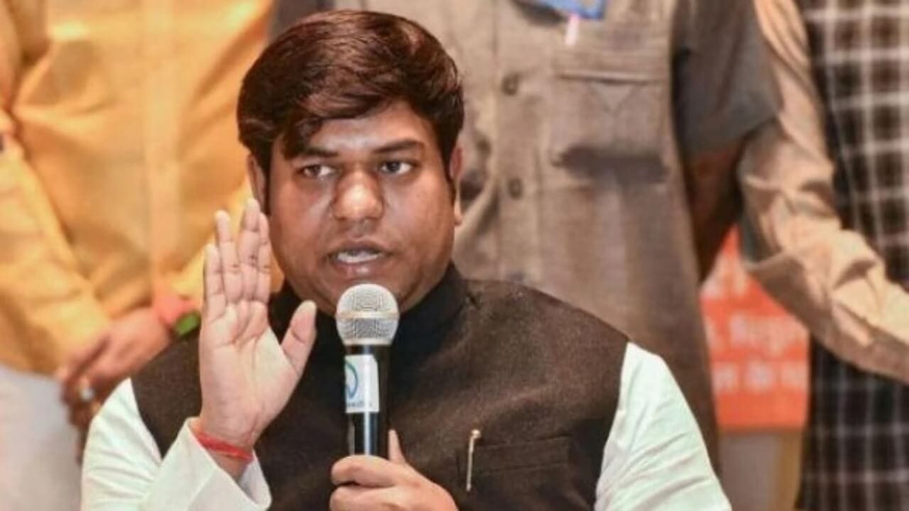 Mukesh Sahani Bihar Elections: तेजस्वी मतलब सरकारी नौकरी, यह नारा युवाओं के बीच गूंज रहा; मुकेश साहनी का दावा