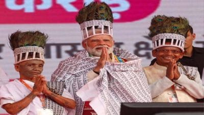 छत्तीसगढ़ रजत महोत्सव में PM मोदी और रामनामी समाज के बीच भावनात्मक पल, CM साय बोले– ‘आस्था का अद्भुत संगम’