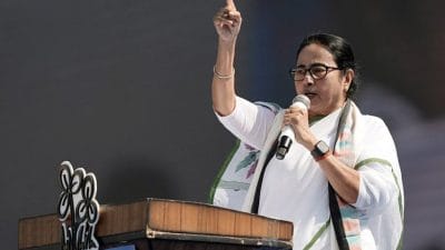 मंगलवार को SIR के खिलाफ सड़क पर उतरेगी TMC! सीएम ममता बनर्जी भी होंगी आंदोलन में शामिल, BLO का भी विरोध प्रदर्शन