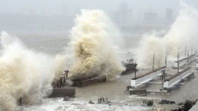 श्रीलंका में चक्रवात ‘दित्वा’ ने मचाई तबाही! हजारों लोग प्रभावित और 50 से ज्यादा की मौत, मदद के लिए आगे आई भारत सरकार