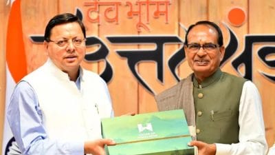 उत्तराखंड दौरे पर शिवराज सिंह चौहान, सभा को किया संबोधित, मुख्यमंत्री धामी की जमकर की तारीफ