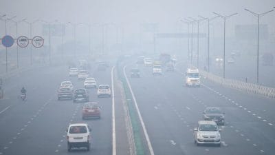 जहरीली हुई दिल्ली-NCR की हवा.. तुरंत प्रभाव से GRAP-4 लागू, इन चीजों पर लग सकता है प्रतिबंध