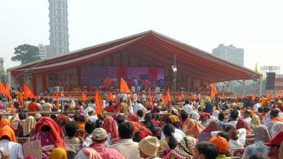 कोलकाता में एक साथ 5 लाख लोगों ने किया गीता पाठ, धीरेन्द्र शास्त्री बोले- भारत में ‘सनातनी’ चाहते हैं ‘तनातनी’ नहीं