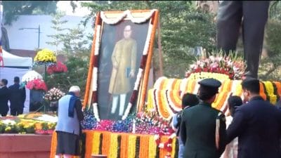 डॉ. भीमराव अंबेडकर की पुण्यतिथि पर राष्ट्रपति और प्रधानमंत्री मोदी ने दी श्रद्धांजलि, देशभर में मनाया जा रहा है महापरिनिर्वाण दिवस