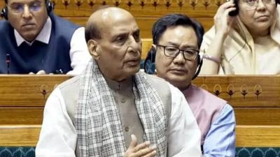 ‘वंदे मातरम के साथ हुई नाइंसाफी..’ सदन में गरजे रक्षामंत्री राजनाथ सिंह, कांग्रेस पर बोला हमला, पढें पूरी खबर