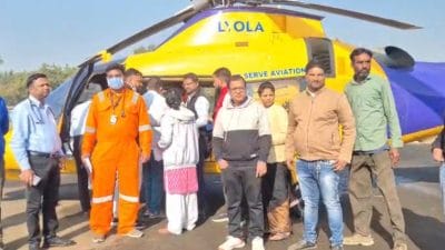 दमोह में पहली बार पीएमश्री एयर एंबुलेंस से 24 वर्षीय युवती एयरलिफ्ट, मरीज को भोपाल एम्स भेजा गया