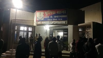 पिपलोन में दिनदहाड़े लूट का तांडव, नकाबपोश बदमाशों ने घर में घुसकर 50 हजार उड़ाए